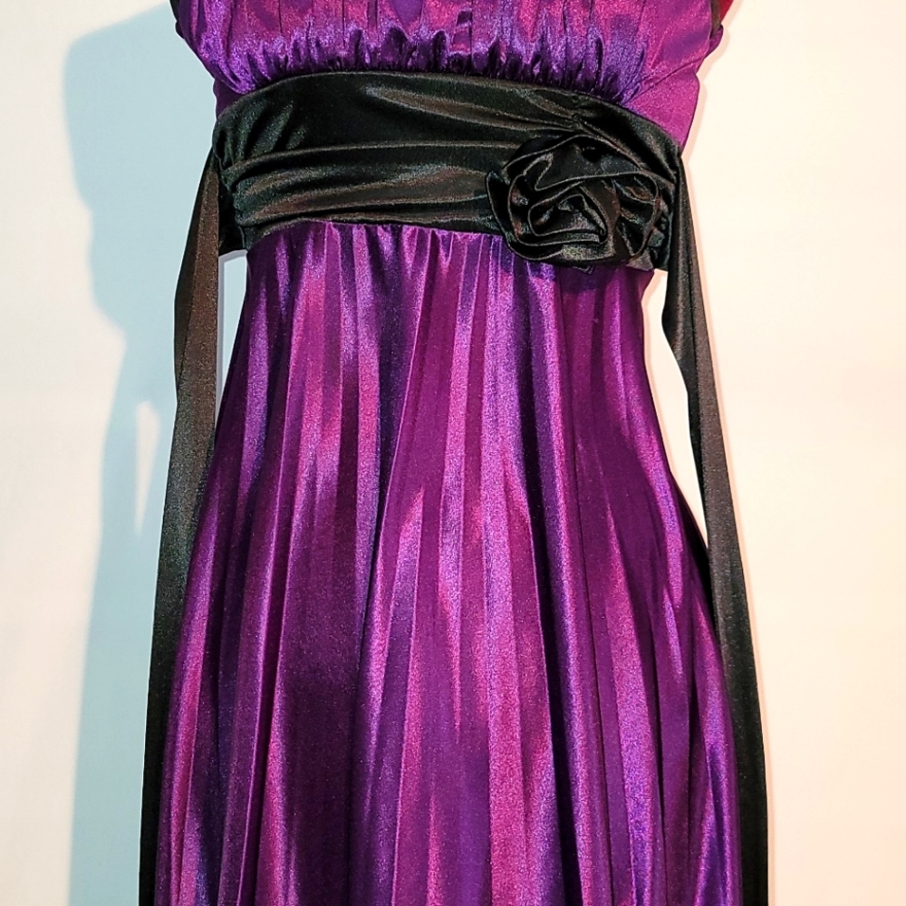 Purple speechless dress small